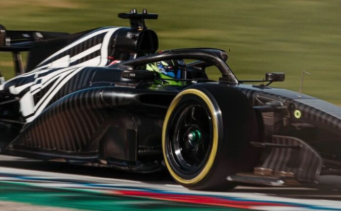 Cadillac F1 teases new Tommy Hilfiger